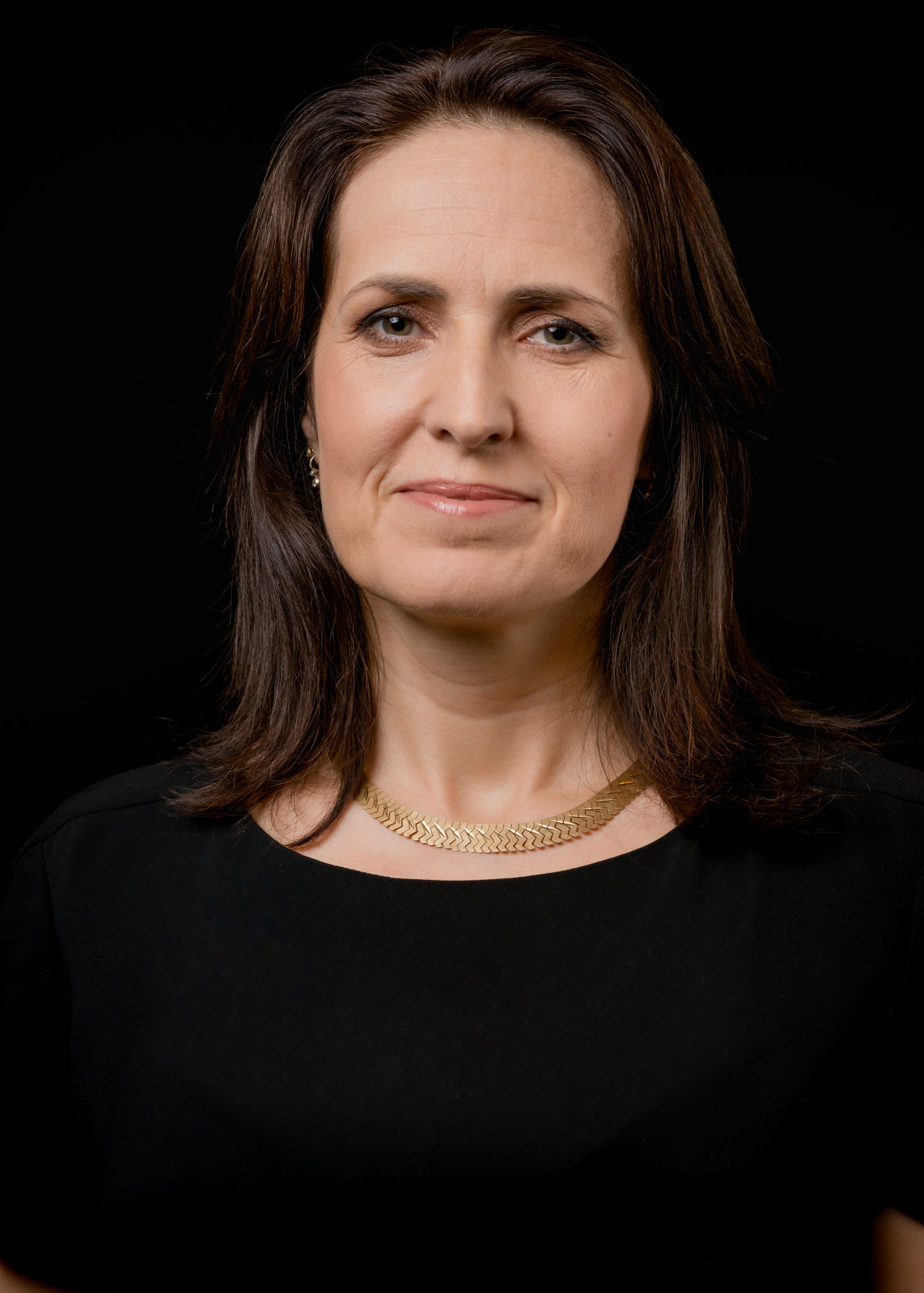 Dr. Rozsnyai Krisztina